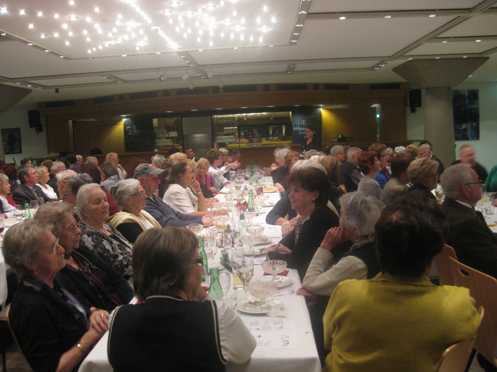 Adventfeier des Seniorenringes Club 50_ Lustenau mit Alphornkl__ngen _2_.JPG