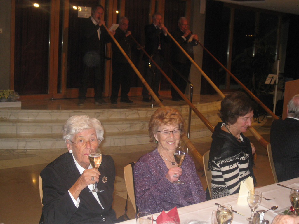 Adventfeier des Seniorenringes Club 50_ Lustenau mit Alphornkl__ngen _4_.JPG