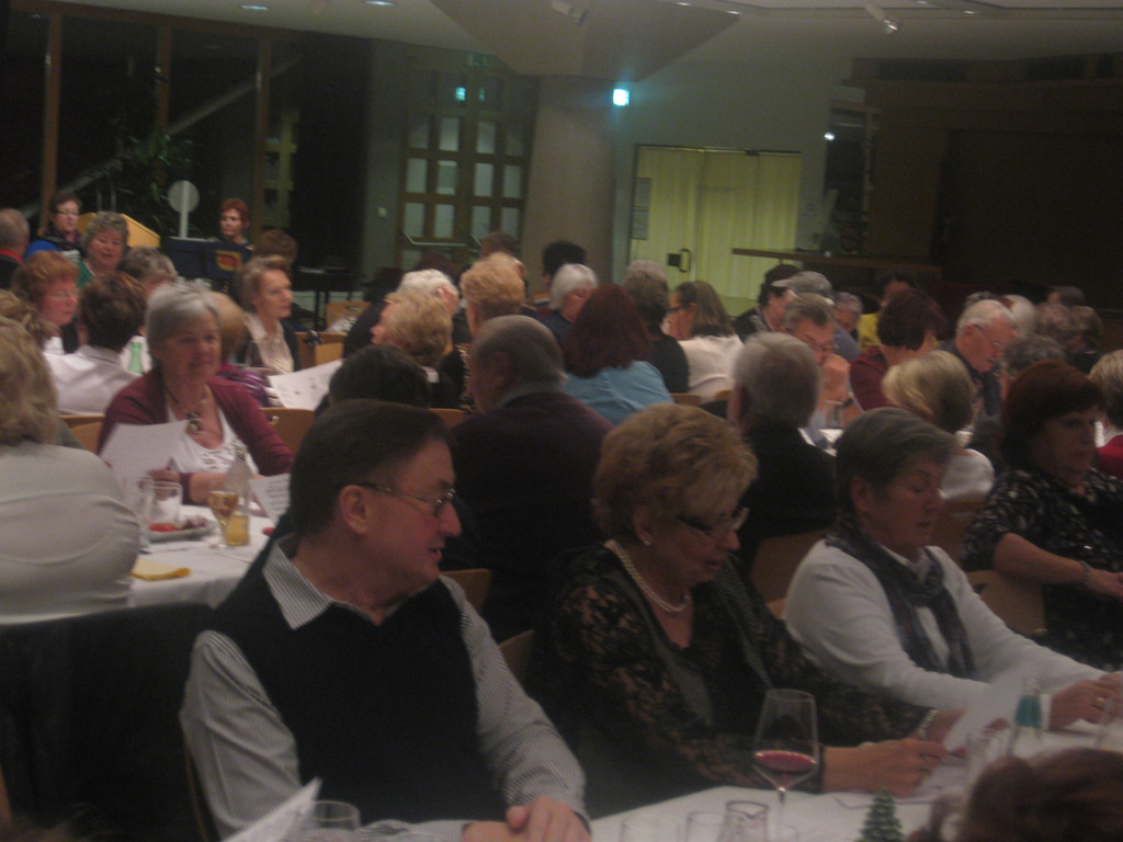 Adventfeier des Seniorenringes Club 50_ Lustenau mit Alphornkl__ngen _13_.JPG