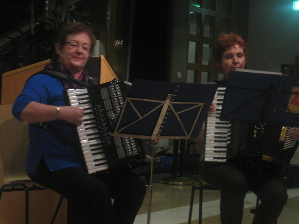 Adventfeier des Seniorenringes Club 50_ Lustenau mit Alphornkl__ngen _16_.JPG