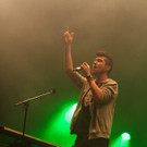 13909714.jpg