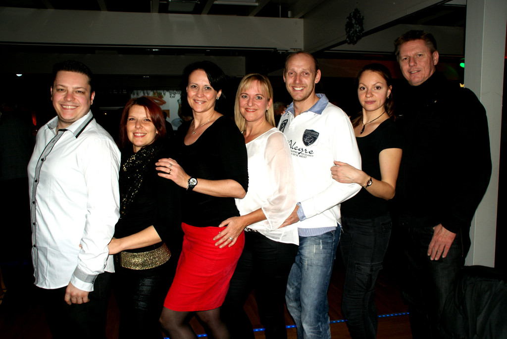 Das Happy-Dance Team freut sich __ber zahlreiche Besucher.JPG