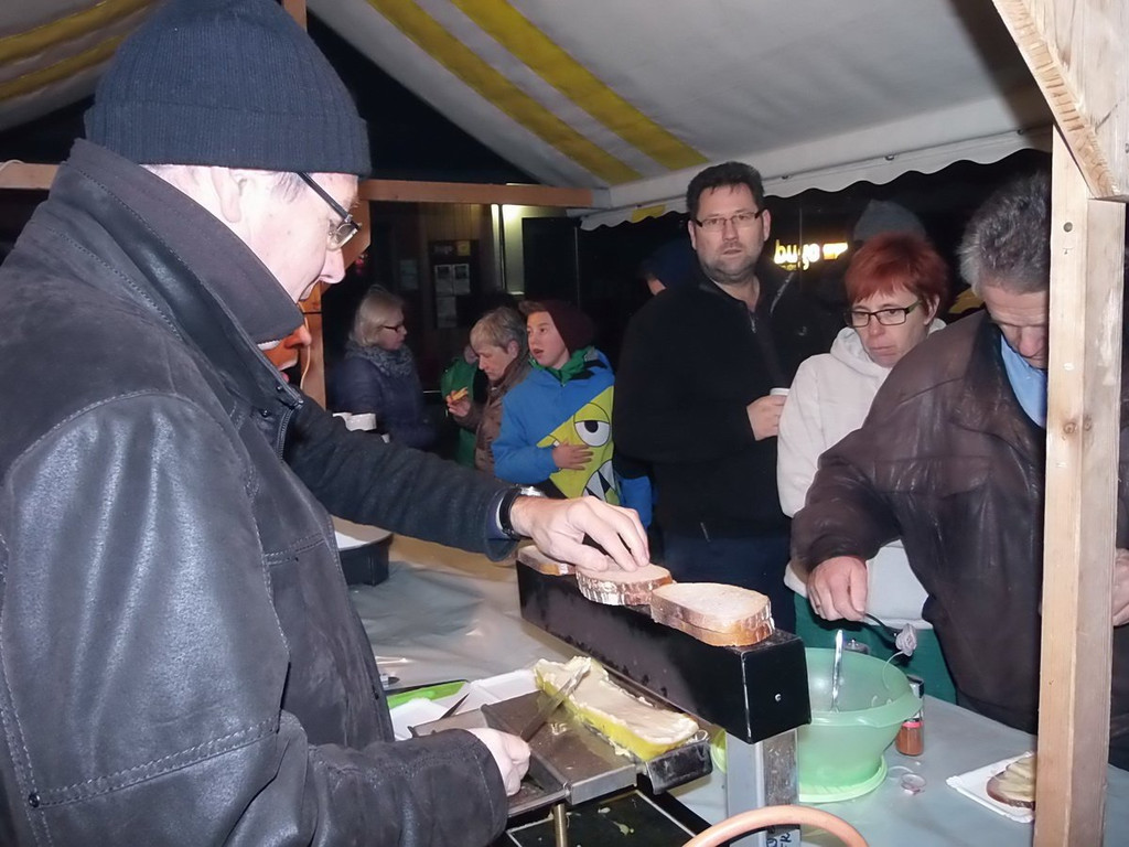 Weihnachtszauber2014_DorflisteGoefis_27.jpg