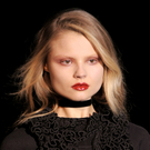 Make-Up:"Less Lips, More Lips" /Givenchy