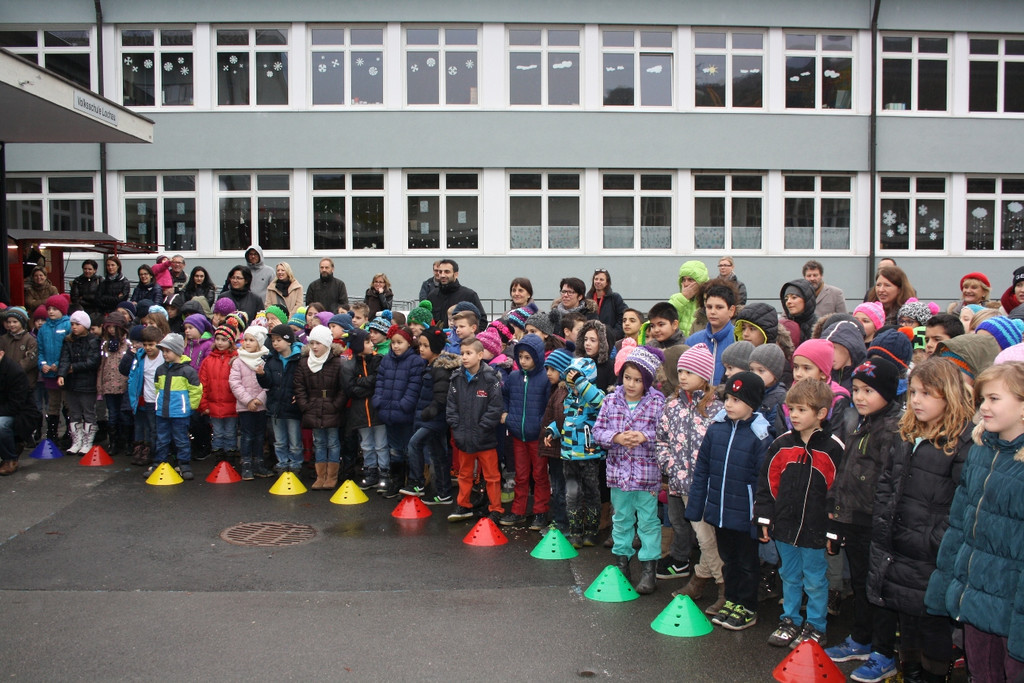 Volksschule Wandgestaltung Feier 2014 _22_.JPG