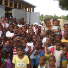 Schulkinder Haiti und Rotes Kreuz.JPG