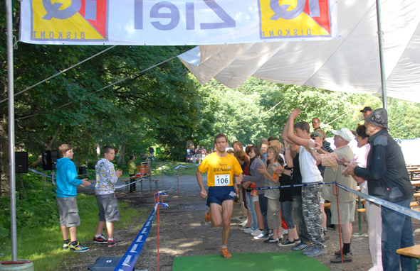 Widdersteinlauf 09 Ziel106.JPG