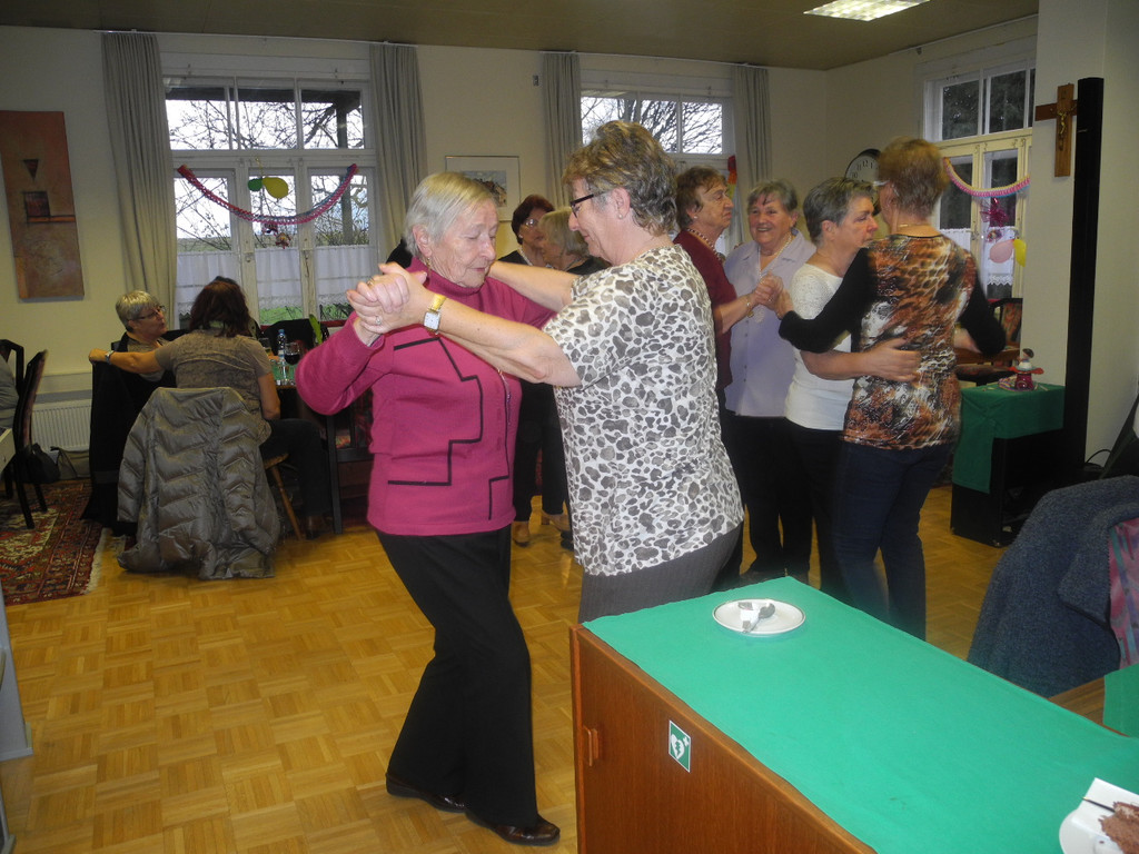 Tanznachmittag im Club 50_ 20_01 Bild 1.jpg
