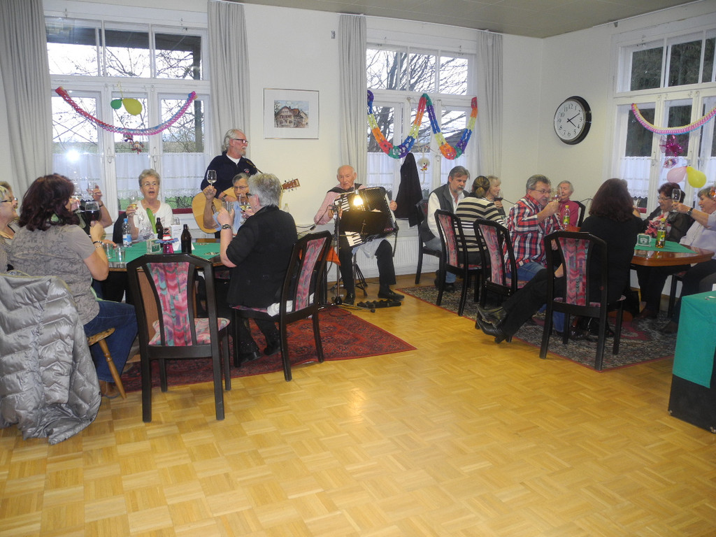 Tanznachmittag im Club 50_ 20_01 Bild 3.jpg