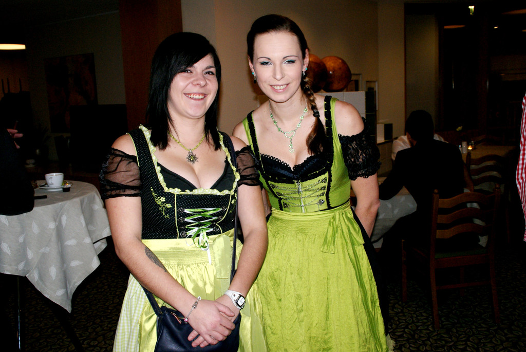 Andrea und Veronika.JPG