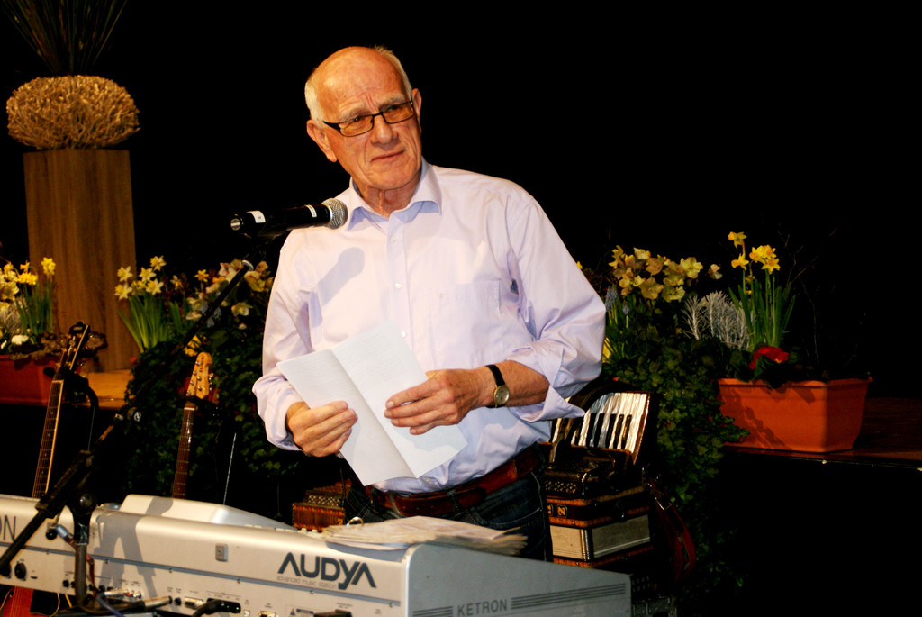 Werner G__chter unterhielt die G__ste.JPG