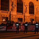 Jägerball in der Wiener Hofburg und Gegendemo