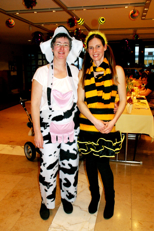 v_li_ Carmen Nu__baumer _Stv_ O-B__uerin__ Martina Riedmann _Ortsb__uerin_.JPG