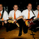 Die Rubberneckers spielten zum Tanz auf.JPG