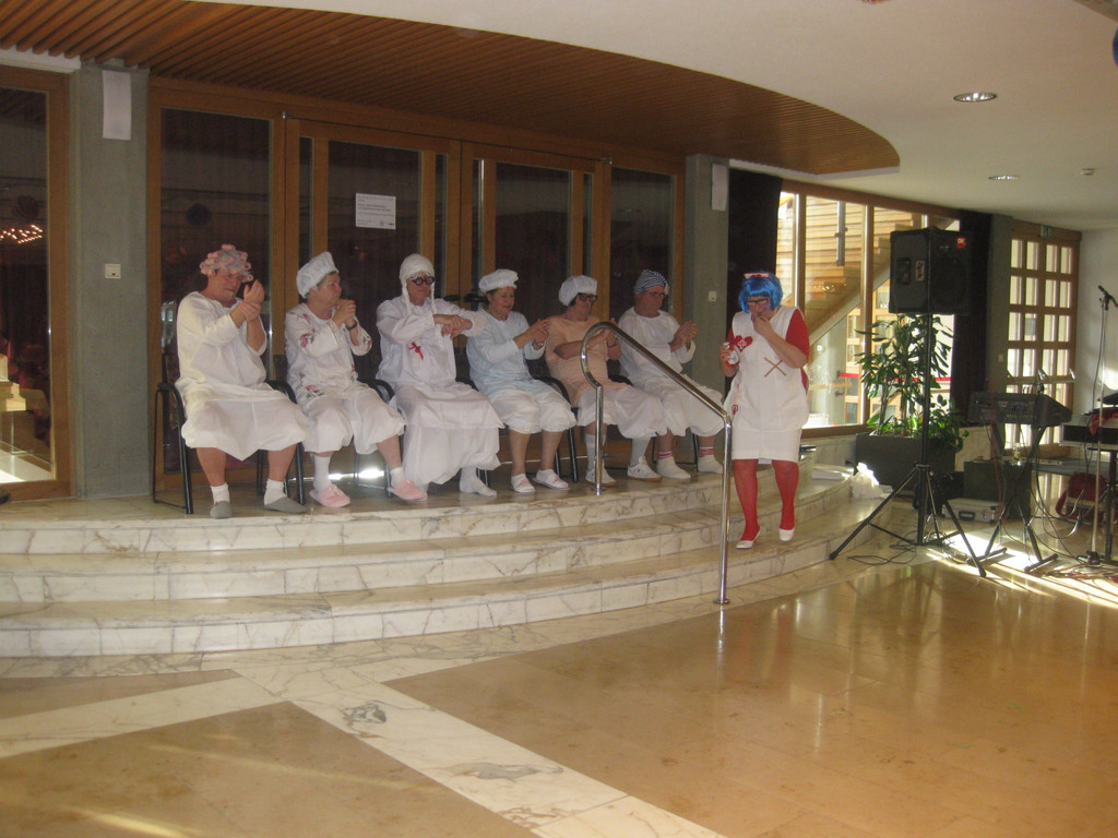 Kr__nzle  03_02_2015 Sparma__nahmen im Altersheim  _71_.JPG