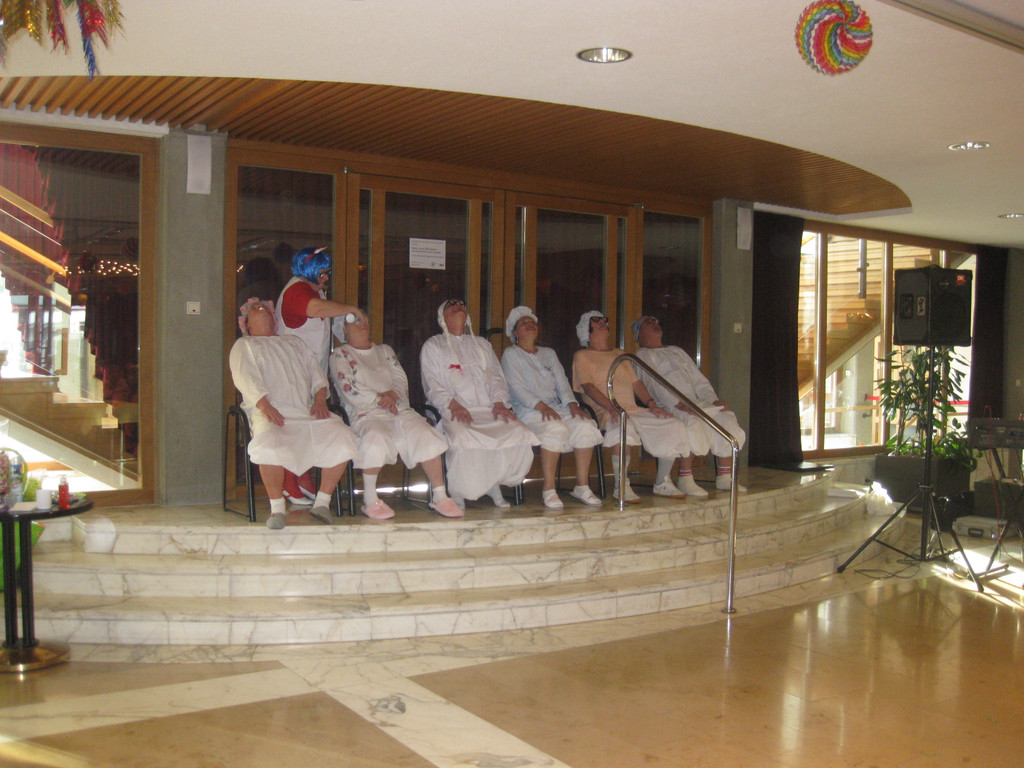 Kr__nzle  03_02_2015 Sparma__nahmen im Altersheim  _74_.JPG