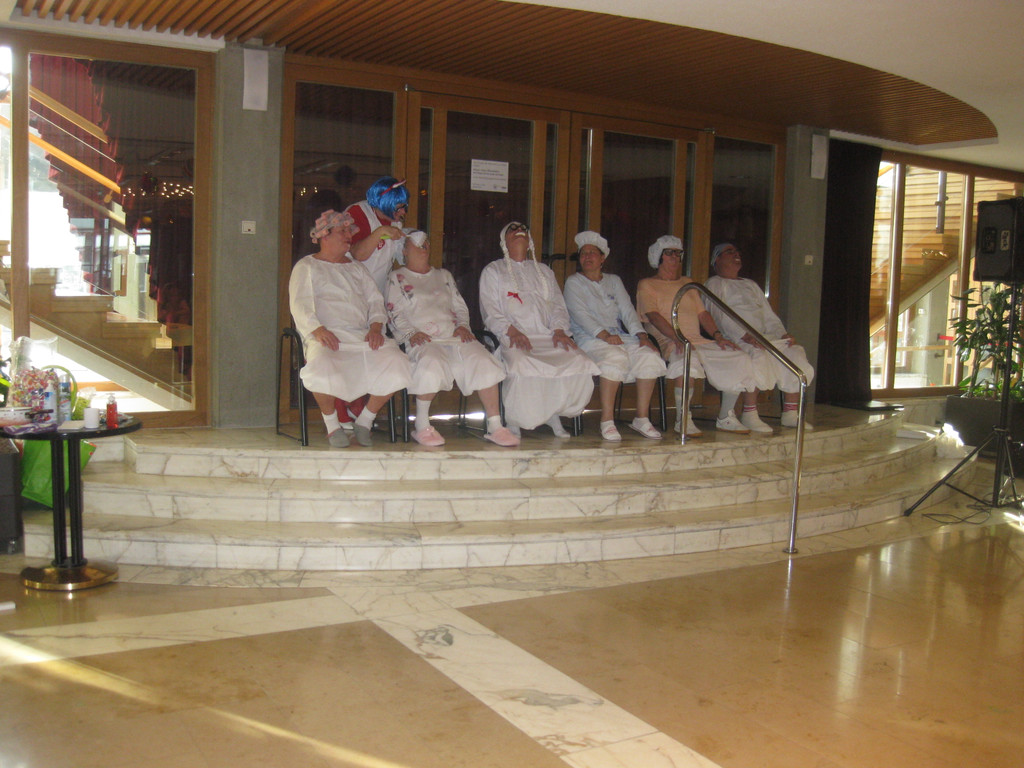 Kr__nzle  03_02_2015 Sparma__nahmen im Altersheim  _76_.JPG