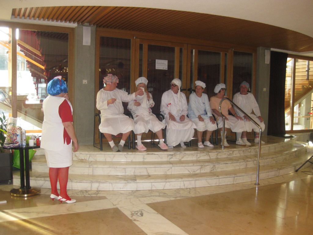 Kr__nzle  03_02_2015 Sparma__nahmen im Altersheim  _83_.JPG