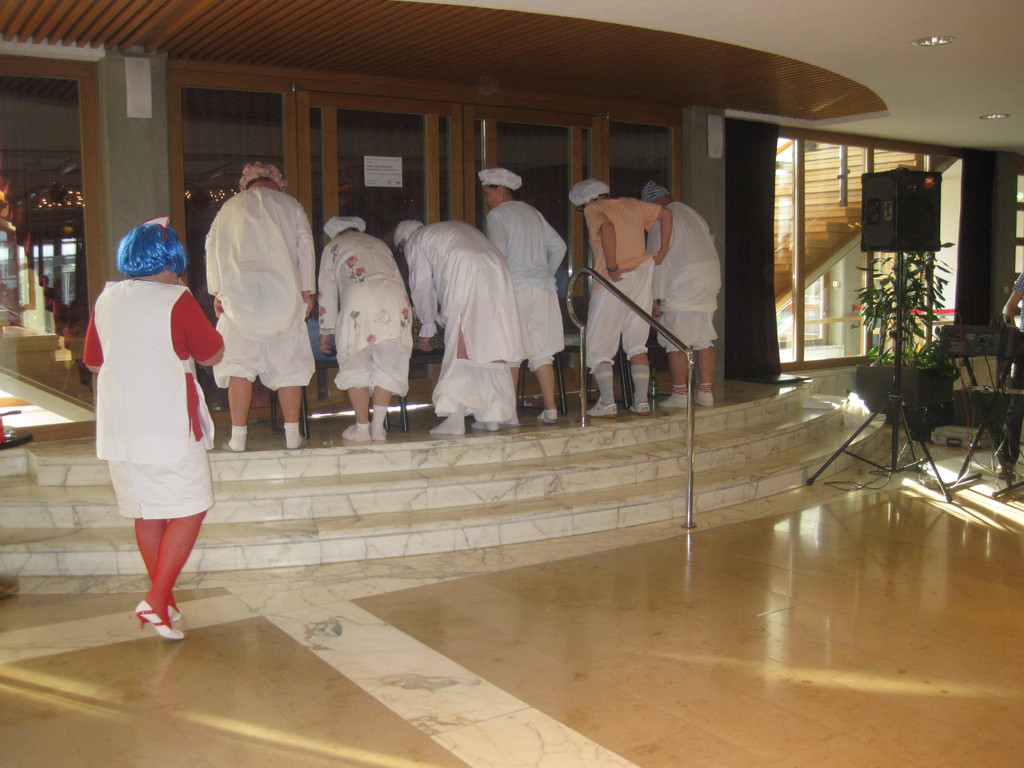 Kr__nzle  03_02_2015 Sparma__nahmen im Altersheim  _90_.JPG