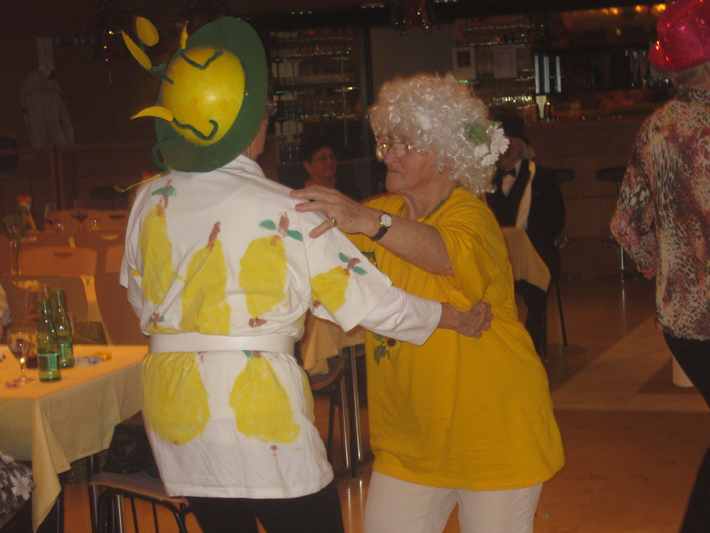 Kr__nzle  03_02_2015 Sparma__nahmen im Altersheim  _105_.JPG