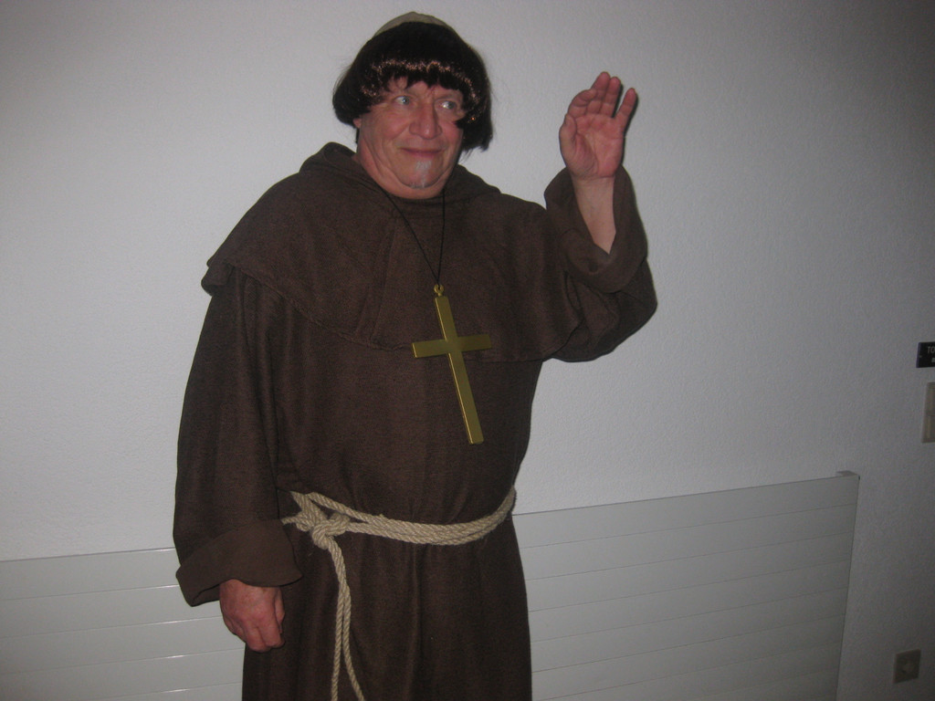 Kr__nzle  2015 Padre Ernesto _2_.JPG