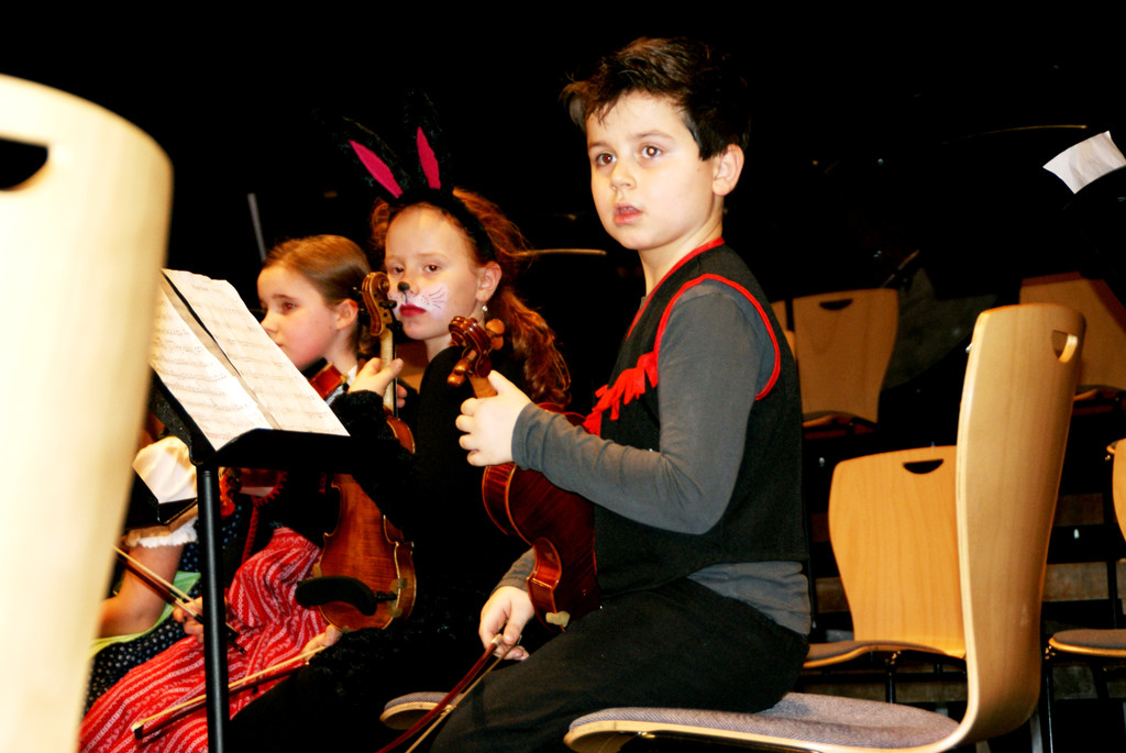 F__r das Faschingskonzert geschminkt.JPG