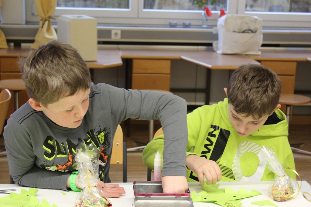 Mittelschule  Anmeldung Symbolfotos 2015 _5_.JPG
