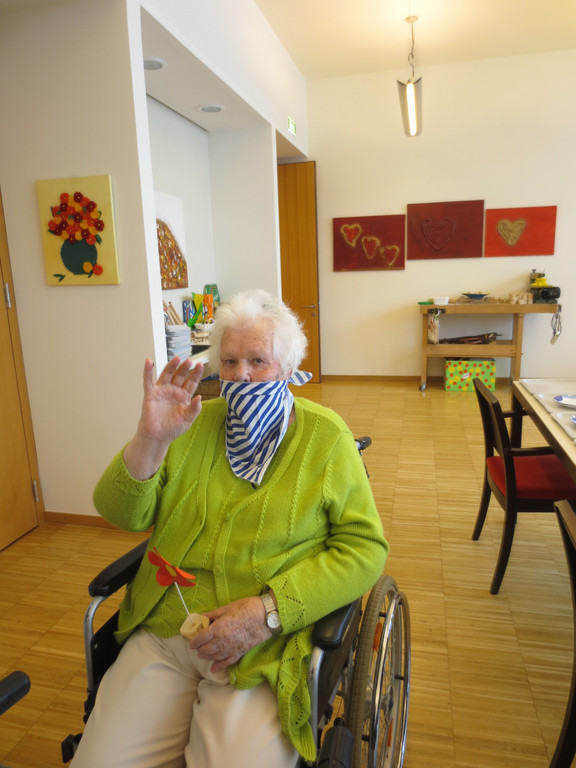 Bratenstehlen und Deko Hausball 12_02_2015 010.JPG