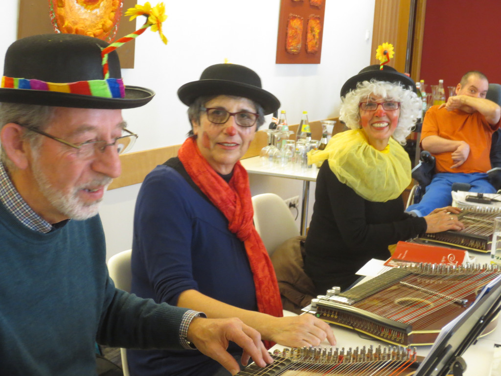 Musiknachmittag Zithergruppe Sp__tlese am 11_02_2015 025.JPG