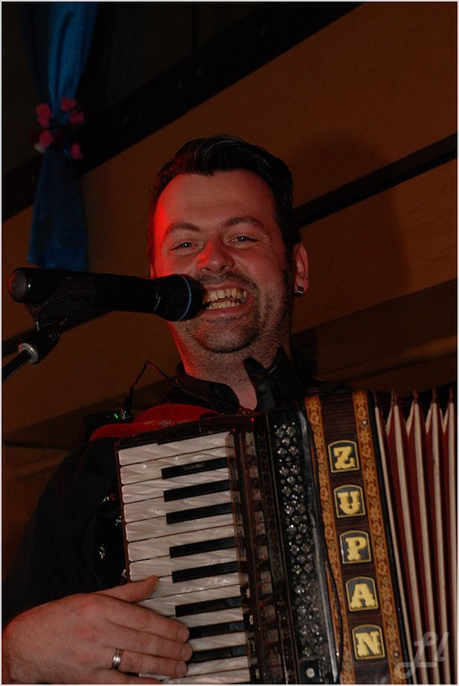 20150213_148_zunftball_weblight.JPG