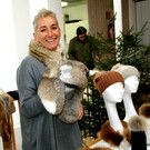 Claudia Bein mit einer Hasenfell-M__tze.JPG