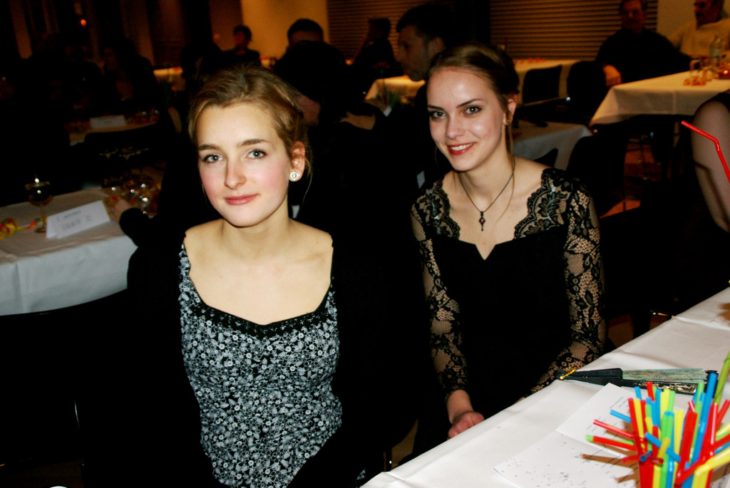 Antonia und Natalie.JPG