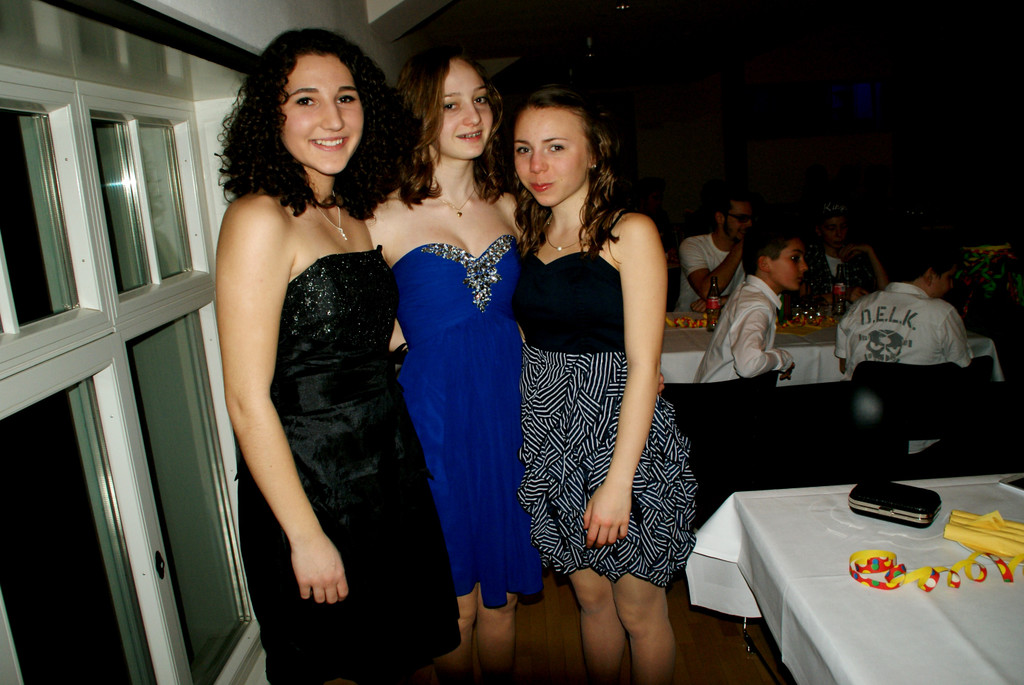 v_li_ Claudia_ Carla und Anna-Lena.JPG