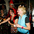 Begeistert wurden die Schalmeien empfangen.JPG