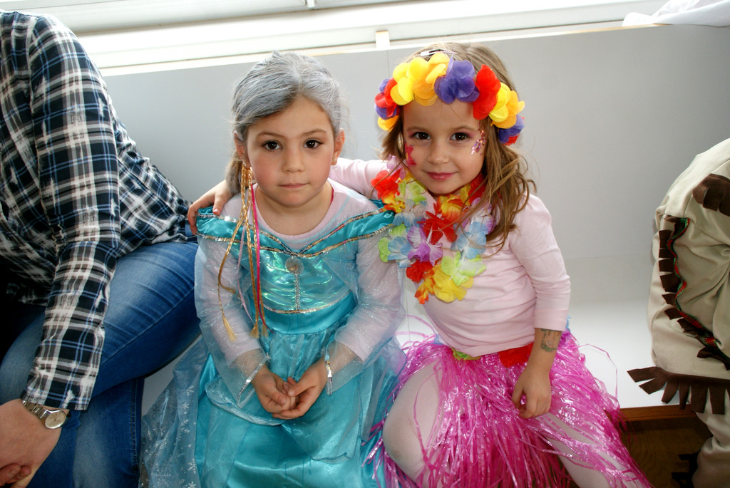 # Titelbild Elena und Alina_ zwei kleine Elfen.JPG
