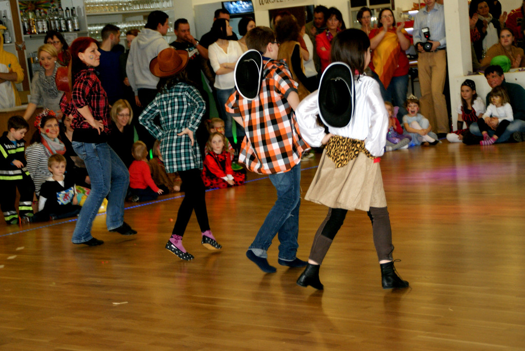 Line Dance.JPG