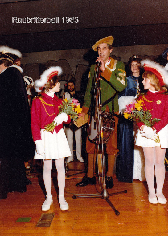 04-8_1_1983 Raubritterball.jpg