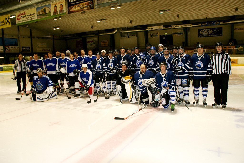 Die FC EHC Bar und die Skorpions 1999 standen sich im Finale gegen__ber.JPG
