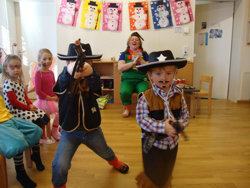 Fasching in der Spielgruppe 2015 _31_.JPG
