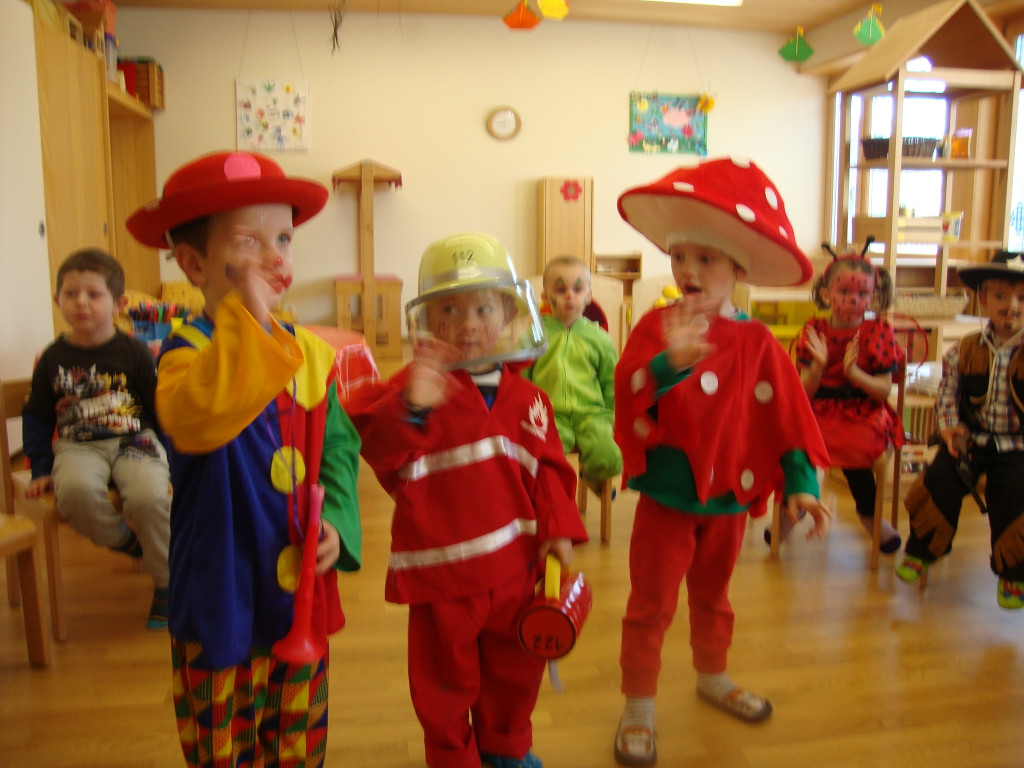 Fasching in der Spielgruppe 2015 _41_.JPG