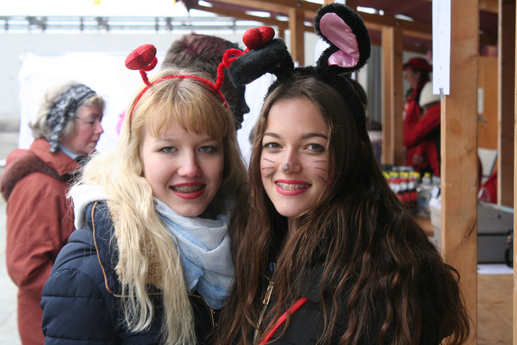 Katharina und Clara.JPG