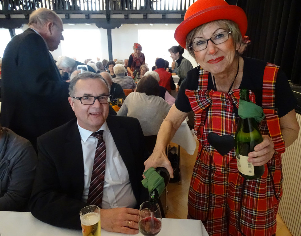 Senioren29 Wein.jpg