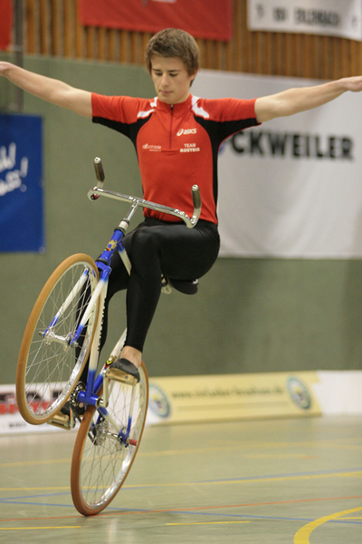OOAS8201-1_jpg-1273945931