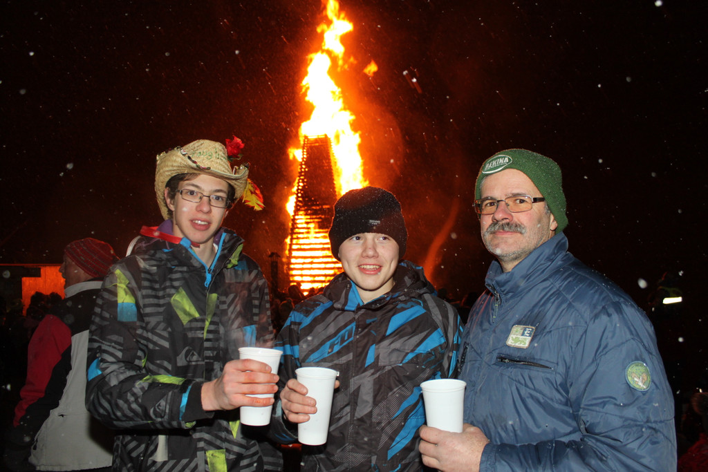Thomas_ Sebastian und Bertram beim Funken in Fraxern.JPG
