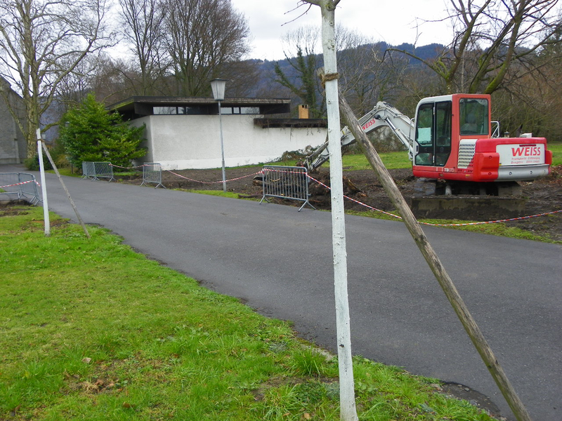 101_0720_jpg-1273951730