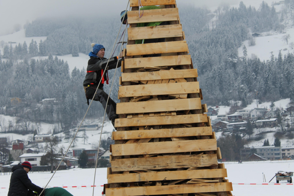 Funkenaufbau Samstag Sonntag 032.JPG