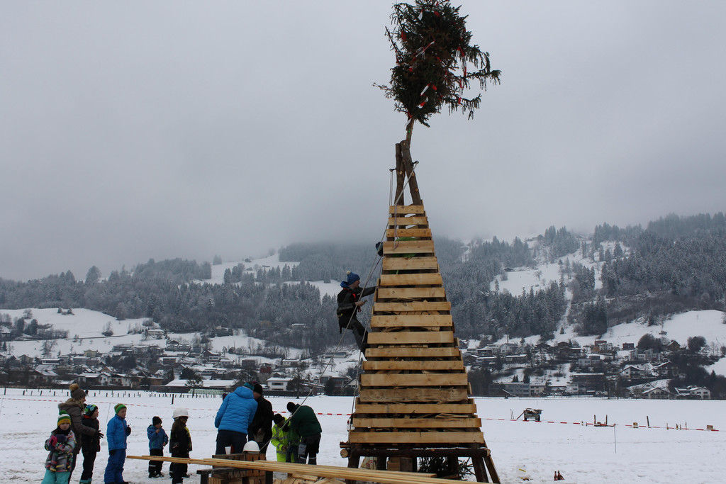 Funkenaufbau Samstag Sonntag 033.JPG