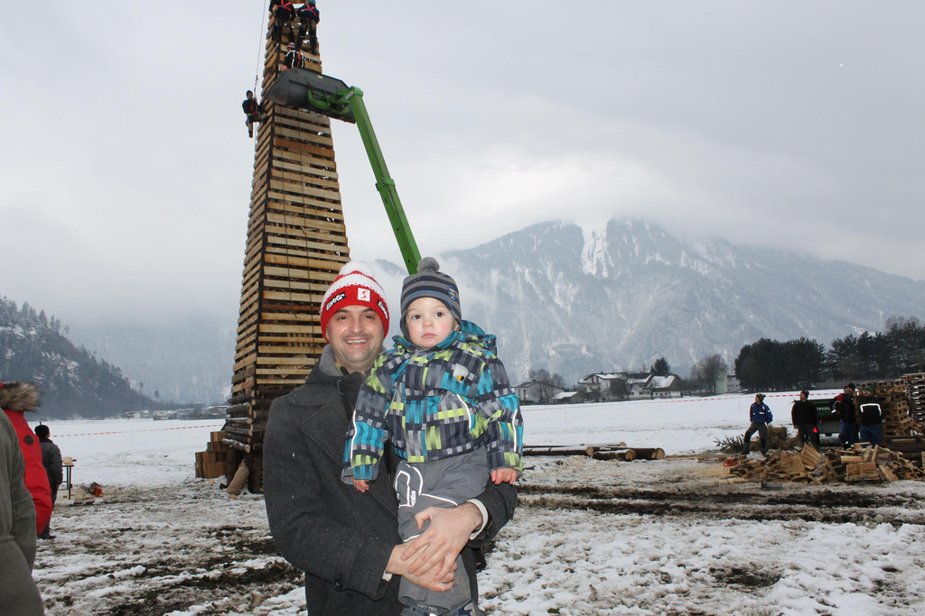 Funkenaufbau Samstag Sonntag 044.JPG