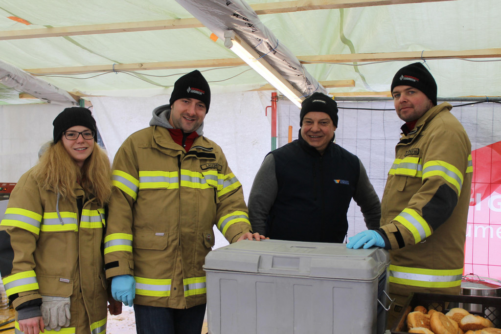 Funkenaufbau Samstag Sonntag 046.JPG