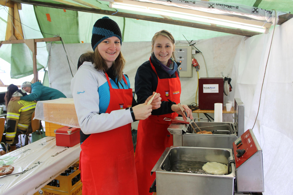 Funkenaufbau Samstag Sonntag 052.JPG